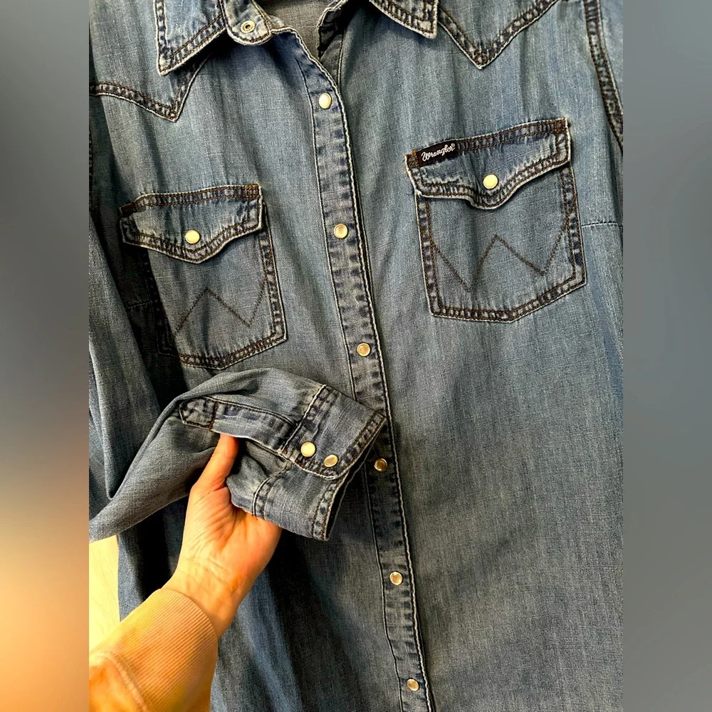 XXL Wrangler Retro denim pearl snap shirt - Picture 6 of 6